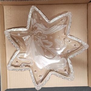 EUC Mikasa Clear Star-Shaped Angel Embossed Glass Server